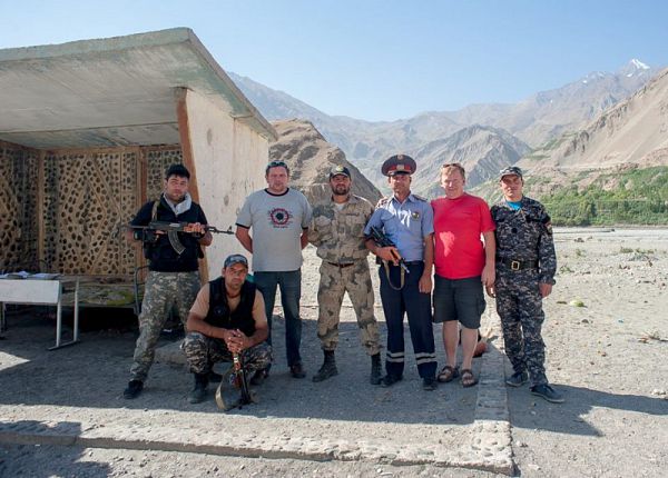 Таджики восхищены возвращением Крыма в Россию и мечтают, чтобы вернулся и Таджикистан Таджики восхищены возвращением Крыма в Россию и мечтают, чтобы вернулся и Таджикистан