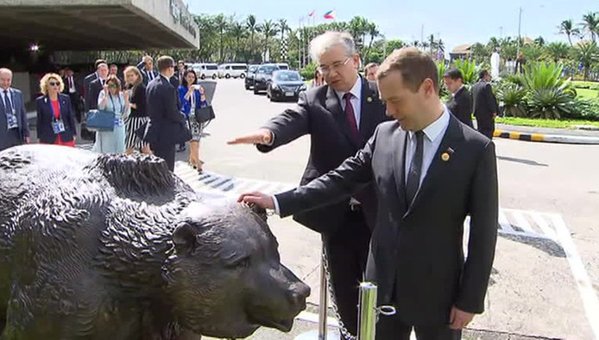 Не дразните русского медведя... Не дразните русского медведя...
