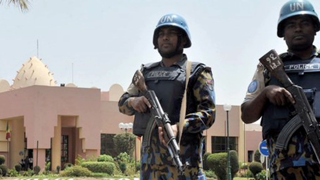 Захват отеля в Мали: заложников взяли 10 исламистов Захват отеля в Мали: заложников взяли 10 исламистов