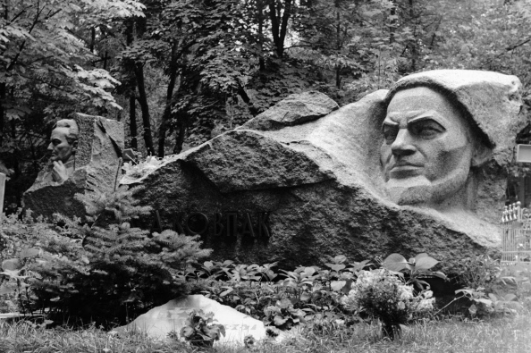 Дед, которого боялся Гитлер. Как Сидор Ковпак создал партизанскую армию Дед, которого боялся Гитлер. Как Сидор Ковпак создал партизанскую армию