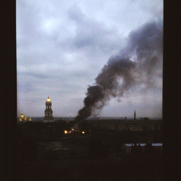 Киев в дыму и огне: сегодня в украинской столице горели Лавра, ресторан на набережной и фастфуд на Подоле Киев в дыму и огне: сегодня в украинской столице горели Лавра, ресторан на набережной и фастфуд на Подоле