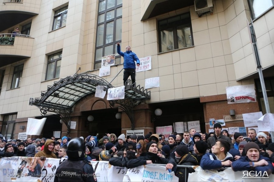 По следам погрома ...