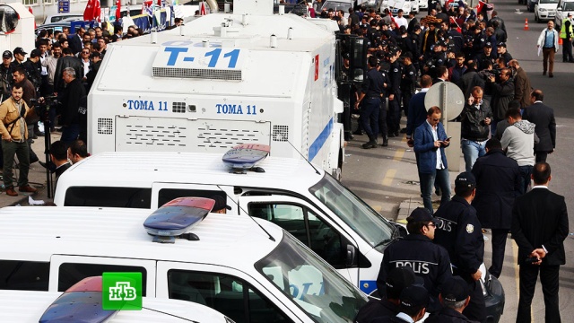 В Турции группа злоумышленников устроила резню в лицее В Турции группа злоумышленников устроила резню в лицее