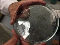 Новый тип суперконденсаторов сможет вытеснить аккумуляторные батареи в системах хранения большого количества энергии Новый тип суперконденсаторов сможет вытеснить аккумуляторные батареи в системах хранения большого количества энергии