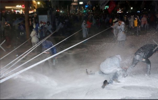 Южная Корея: мощный антиправительственный протест в Сеуле