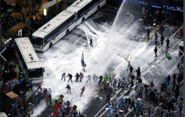 Южная Корея: мощный антиправительственный протест в Сеуле