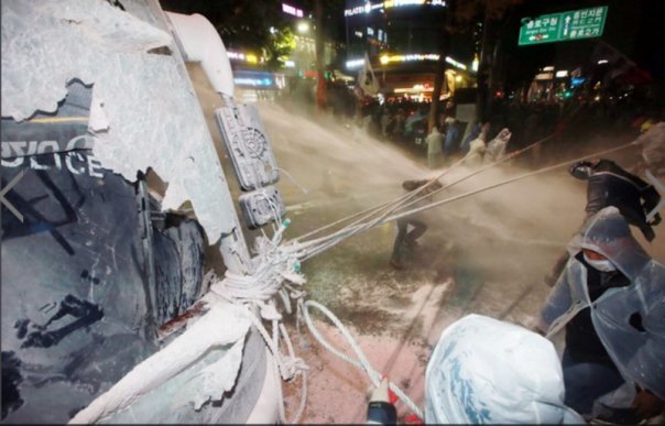 Южная Корея: мощный антиправительственный протест в Сеуле