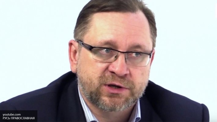 Юрий Котенок: Кроме хлама, США снабжают Украину и серьезным оружием