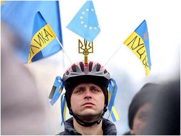 Киевская власть собирается воевать с Россией за российские деньги. Юрий Селиванов Киевская власть собирается воевать с Россией за российские деньги. Юрий Селиванов