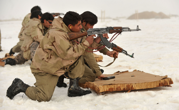 Россия до конца 2015 года поставит в Афганистан автоматы Калашникова Россия до конца 2015 года поставит в Афганистан автоматы Калашникова