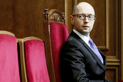 Яценюк отобрал лавры блокады Крыма у Меджлиса Яценюк отобрал лавры блокады Крыма у Меджлиса