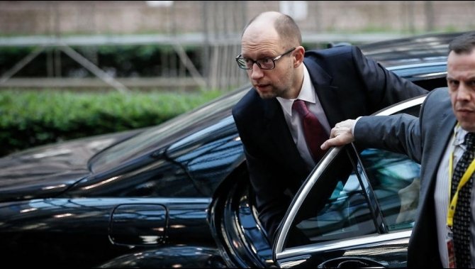 Яценюк пытается «затроллить» Крым Яценюк пытается «затроллить» Крым