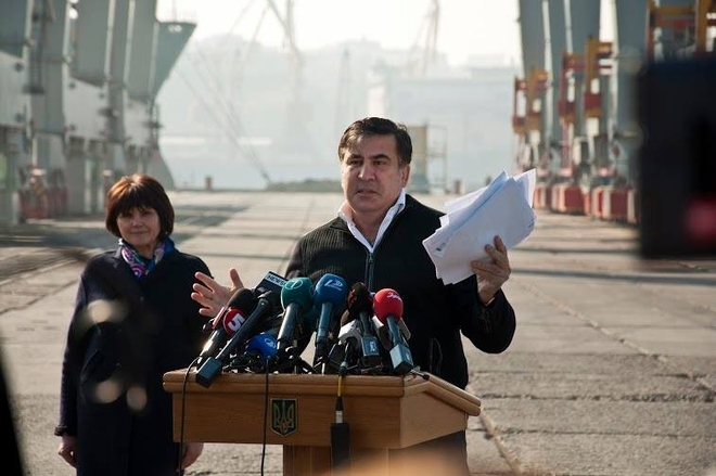 Саакашвили подсчитал сколько Коломойский потратит на смену Правительства Украины