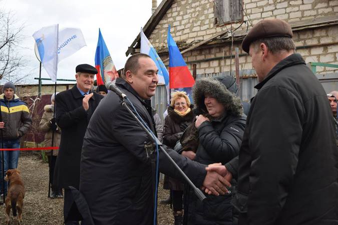 Луганск в новом году готовится к новой войне Луганск в новом году готовится к новой войне