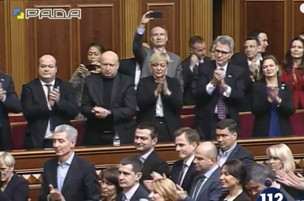 Украина. Пир во время чумы Украина. Пир во время чумы