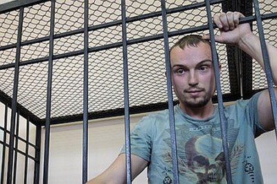 Суд отпустил убийцу Бузины домой Суд отпустил убийцу Бузины домой