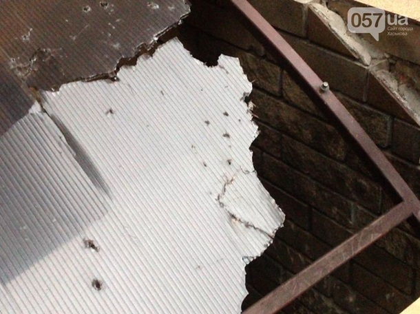 В Харькове неизвестный бросил гранату в жилой дом