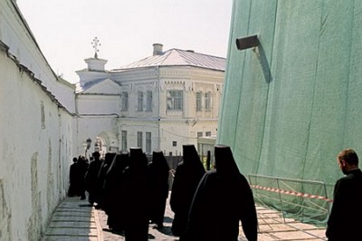 Власти не должны вмешиваться в дела Церкви Власти не должны вмешиваться в дела Церкви