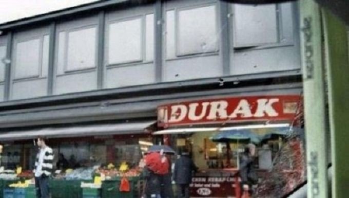 18 зарубежных вывесок, заставляющих русского человека плакать от смеха (18 +) 18 зарубежных вывесок, заставляющих русского человека плакать от смеха (18 +)