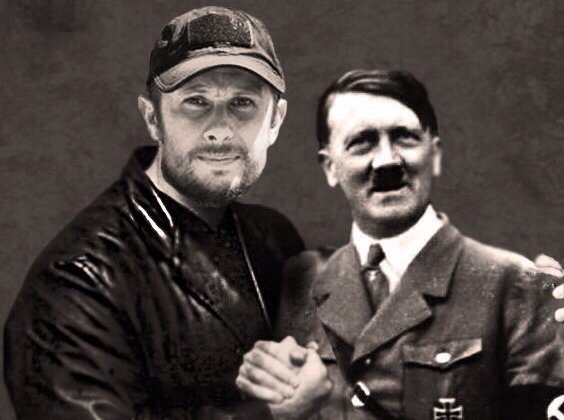 Террорист из полка АЗОВ Андрей Билецкий предлагает воевать против России в Сирии Террорист из полка АЗОВ Андрей Билецкий предлагает воевать против России в Сирии