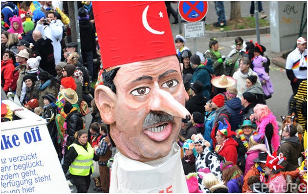 России ни к чему собирать из осколков разбитую вазу западного глобализма. Юрий Селиванов России ни к чему собирать из осколков разбитую вазу западного глобализма. Юрий Селиванов