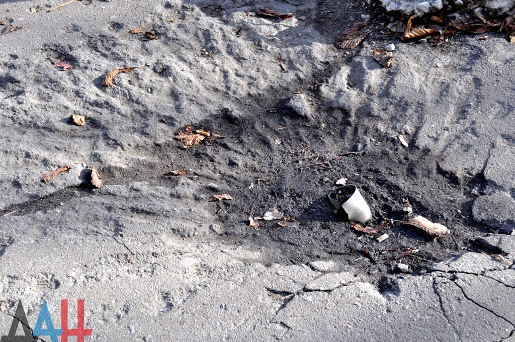 Дебальцево и Углегорск готовятся к своему первому Новому году в составе ДНР. Дебальцево и Углегорск готовятся к своему первому Новому году в составе ДНР.