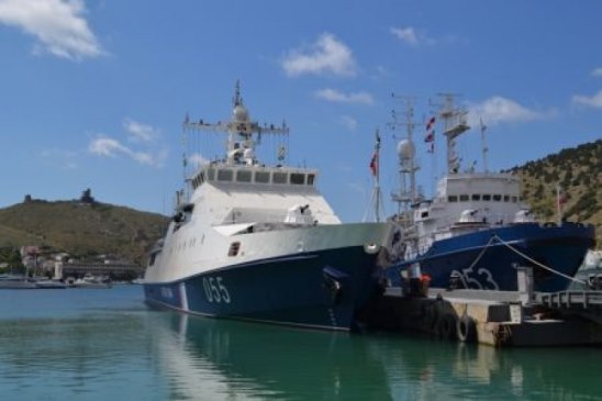 Крым: русские пушки – лучшее средство против плавучего укропа Крым: русские пушки – лучшее средство против плавучего укропа