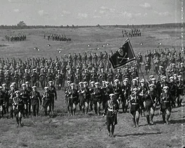 «На знаменах Белой Идеи было начертано: к Учредительному Собранию». Белые и Монархия «На знаменах Белой Идеи было начертано: к Учредительному Собранию». Белые и Монархия