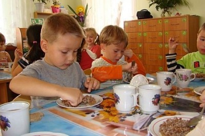 Бюджетная экономия: платное питание в детсдах, отмена матпомощи малоимущим семьям, ликвидация ветеранских льгот Бюджетная экономия: платное питание в детсдах, отмена матпомощи малоимущим семьям, ликвидация ветеранских льгот