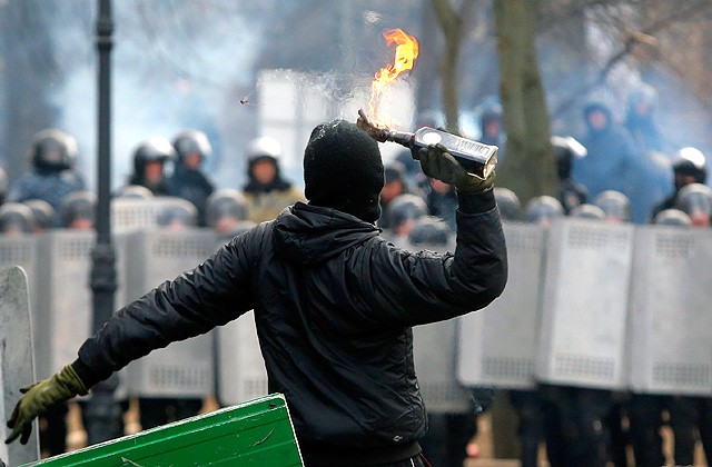 В Киеве признали, что Третью мировую и разрушение устоявшегося миропорядка начал евромайдан В Киеве признали, что Третью мировую и разрушение устоявшегося миропорядка начал евромайдан