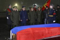 Аэродром Чкаловский. Воинские почести Герою России  Олегу Пешкову