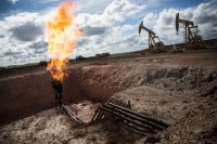 Нефтяной парадокс США: бурят меньше, добывают больше