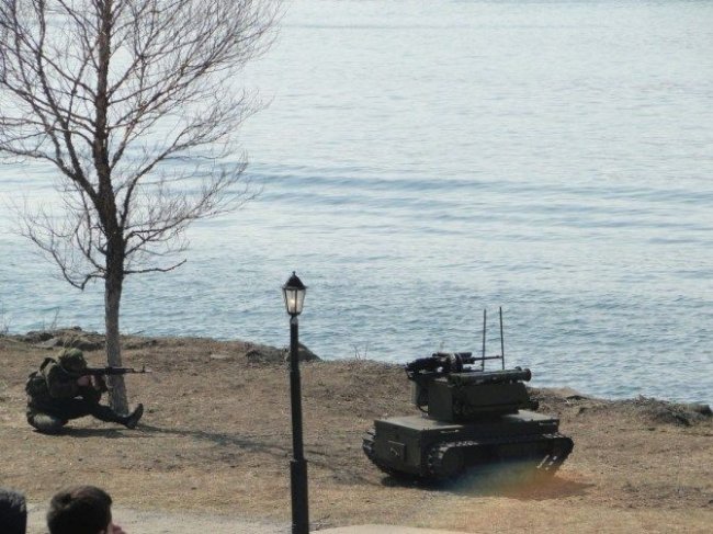 В Сирии армия России бросила в бой боевых роботов