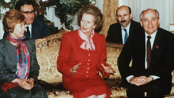 WSJ: Опыт Тэтчер и Рейгана поможет Западу пережить «зловещую эпоху» Путина