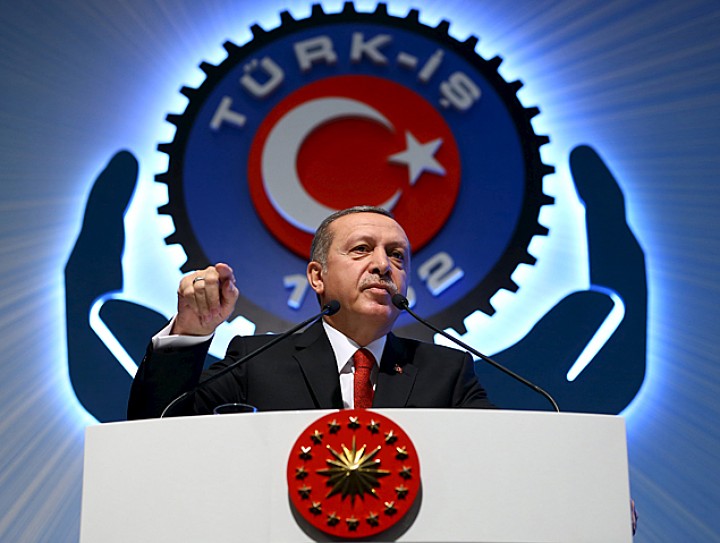 Сергей Михеев: «В этом мире нас никто не будет жалеть. Но тут нет никакой беды!» Сергей Михеев: «В этом мире нас никто не будет жалеть. Но тут нет никакой беды!»