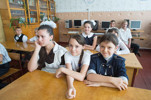 В школах ДНР украинский язык станет факультативным В школах ДНР украинский язык станет факультативным