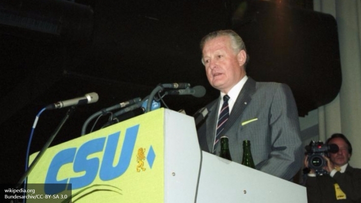 Соратник Меркель призвал ее остановить «холодную войну» с РФ Соратник Меркель призвал ее остановить «холодную войну» с РФ