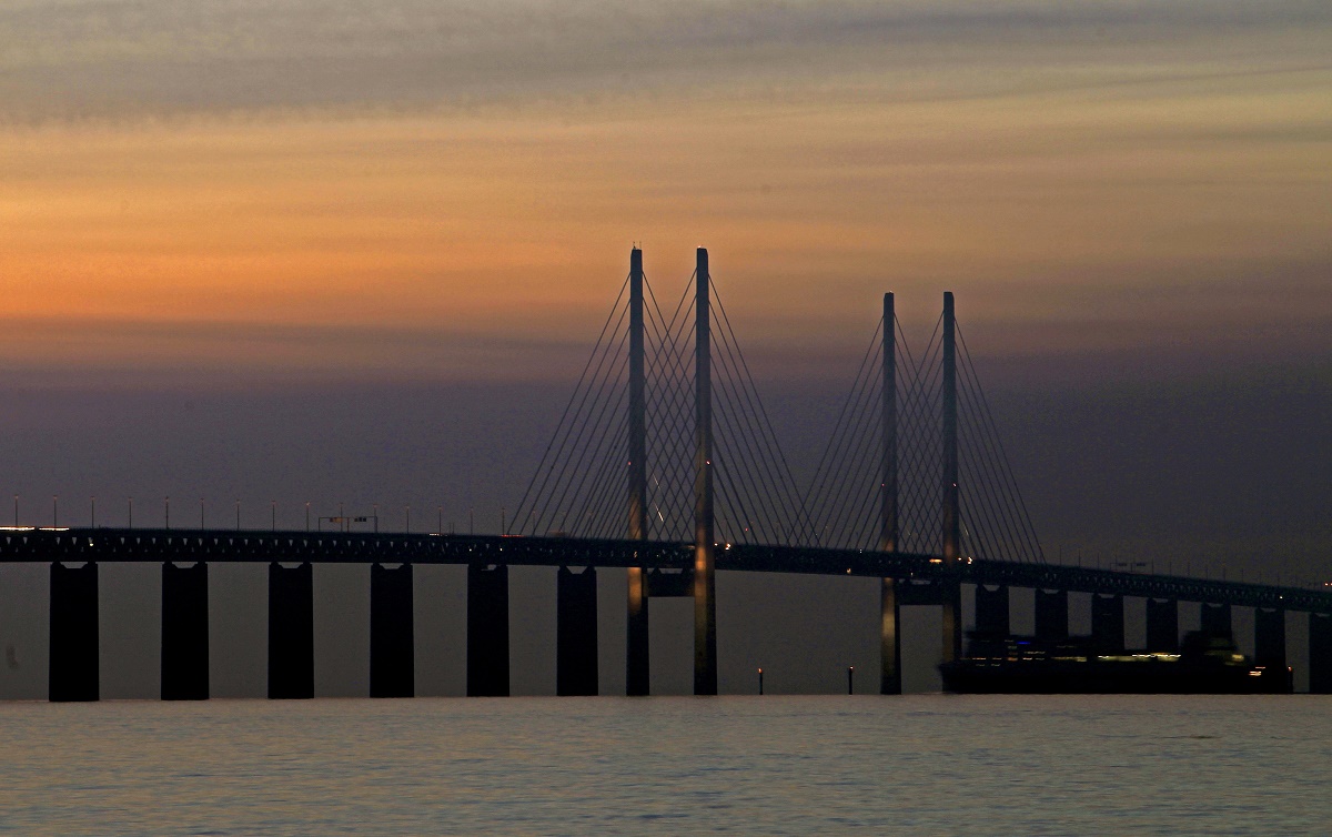 Швеция закрывает границу с Данией без объявления войны Швеция закрывает границу с Данией без объявления войны