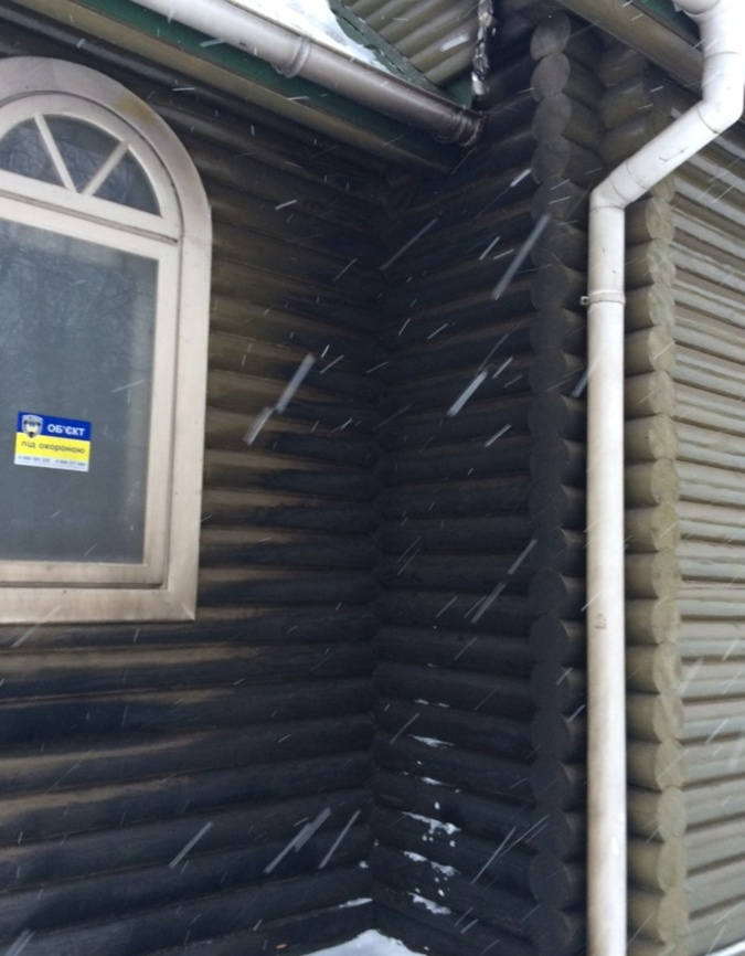 В Киеве очередной поджог храма Московского Патриархата В Киеве очередной поджог храма Московского Патриархата