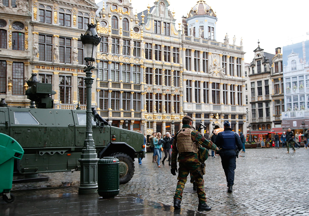 Полиция обнаружила в Брюсселе мастерскую по изготовлению поясов для смертников Полиция обнаружила в Брюсселе мастерскую по изготовлению поясов для смертников