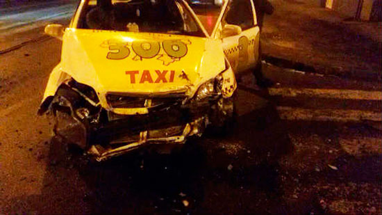 Копы-аваковцы продолжают бить машины Копы-аваковцы продолжают бить машины