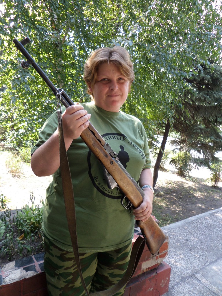 Только после свержения киевского режима в Донбассе наступит мир — ополченка бригады «Призрак»