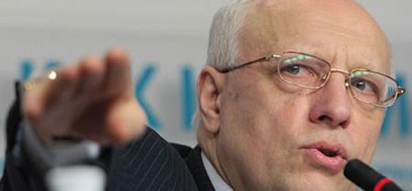 Чемодан — вокзал — Казань! — в Киеве требуют депортации крымских татар в РФ Чемодан — вокзал — Казань! — в Киеве требуют депортации крымских татар в РФ