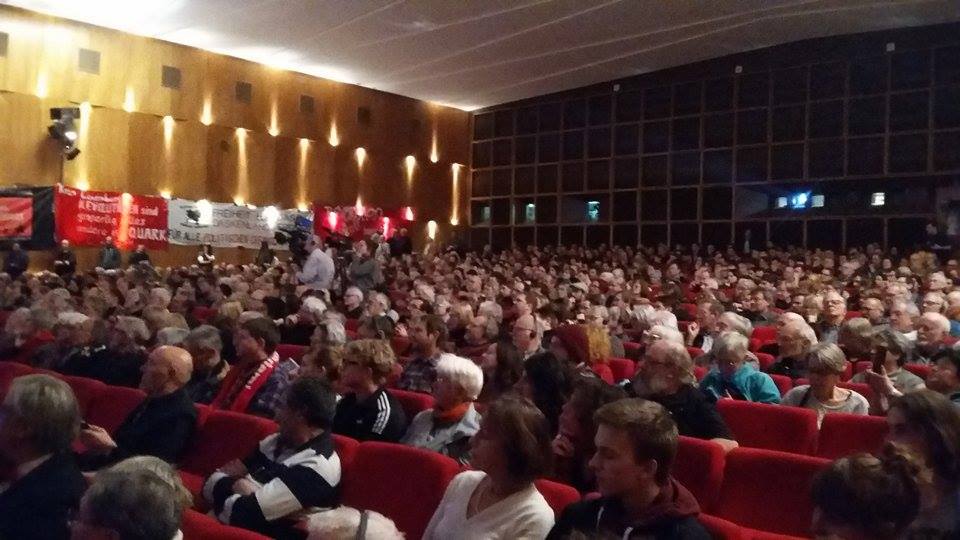 В Берлине овациями встретили выступление ополченца бригады «Призрак» В Берлине овациями встретили выступление ополченца бригады «Призрак»