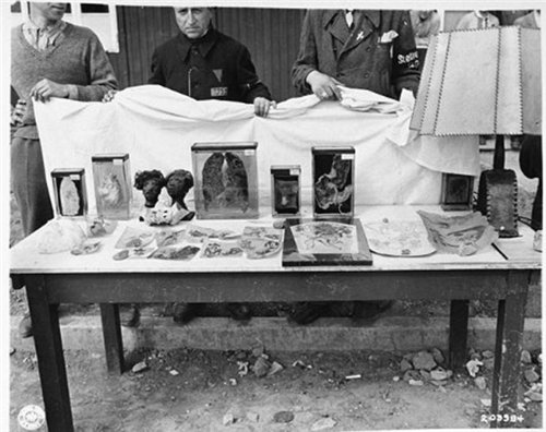 По стопам Третьего Рейха: в Великобритании процветает фирма, торгующая изделиями из человеческой кожи По стопам Третьего Рейха: в Великобритании процветает фирма, торгующая изделиями из человеческой кожи