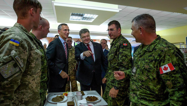 На Украину для обучения местных войск прибудут 200 канадских солдат На Украину для обучения местных войск прибудут 200 канадских солдат