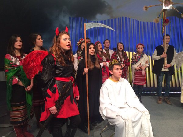 Фото дня: Пресс конференция Порошенко закончилась вертепом Фото дня: Пресс конференция Порошенко закончилась вертепом