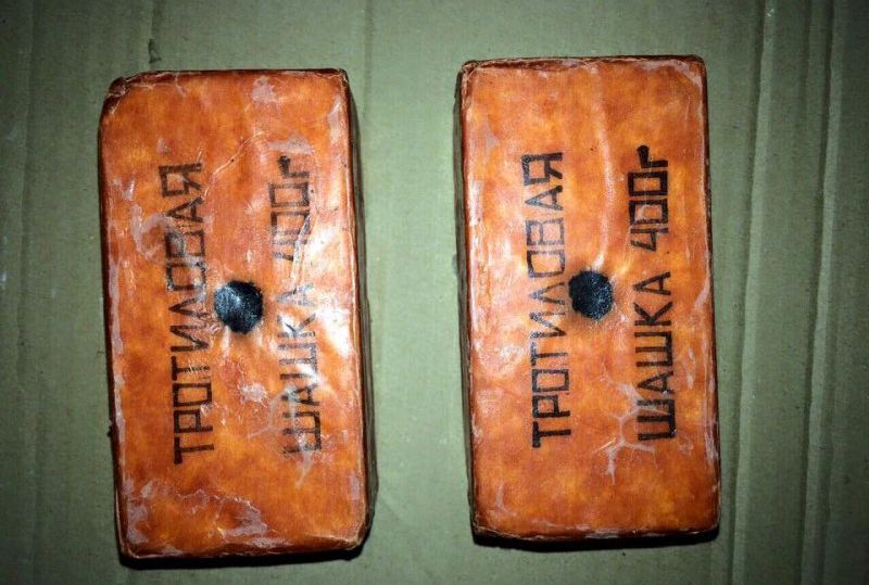 В Киеве задержали дезертира с арсеналом оружия В Киеве задержали дезертира с арсеналом оружия