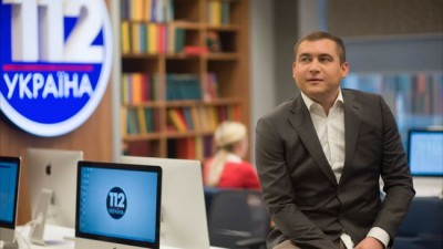 На украинском ТВ требуют от крымчан доказать любовь к Украине терактами, бардаком и сине-желтыми заборами На украинском ТВ требуют от крымчан доказать любовь к Украине терактами, бардаком и сине-желтыми заборами