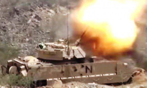 Очередной американский позор: БМП М-2 "Брэдли" в Саудовской Аравии в боях горят как спички Очередной американский позор: БМП М-2 "Брэдли" в Саудовской Аравии в боях горят как спички